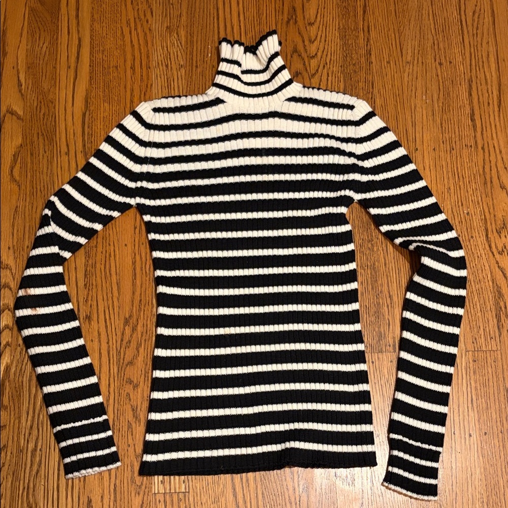 Msgm Turtleneck Sweater - image 1